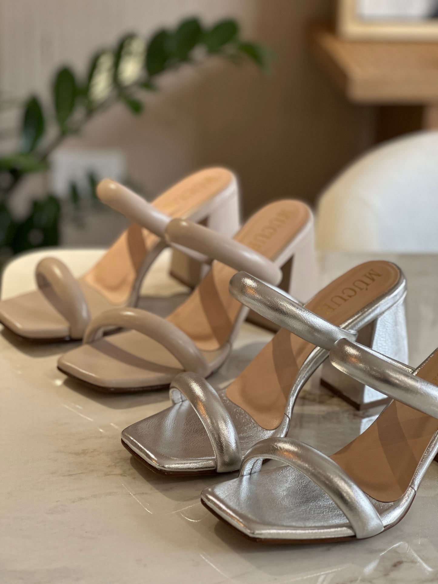 TACONES SANTORINI EN ARENA