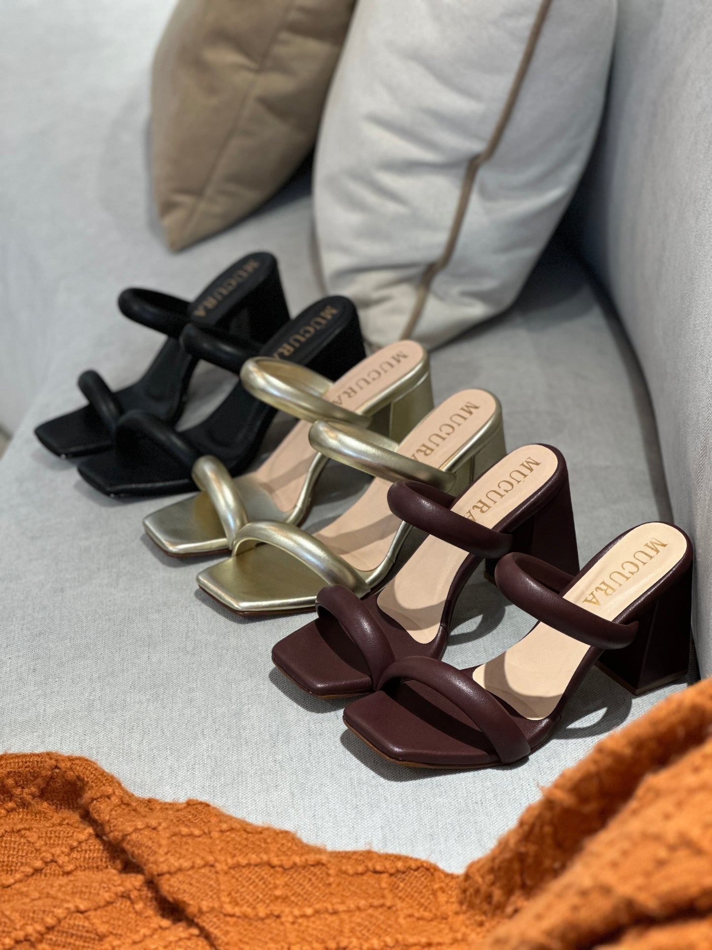TACONES SANTORINI EN VINOTINTO