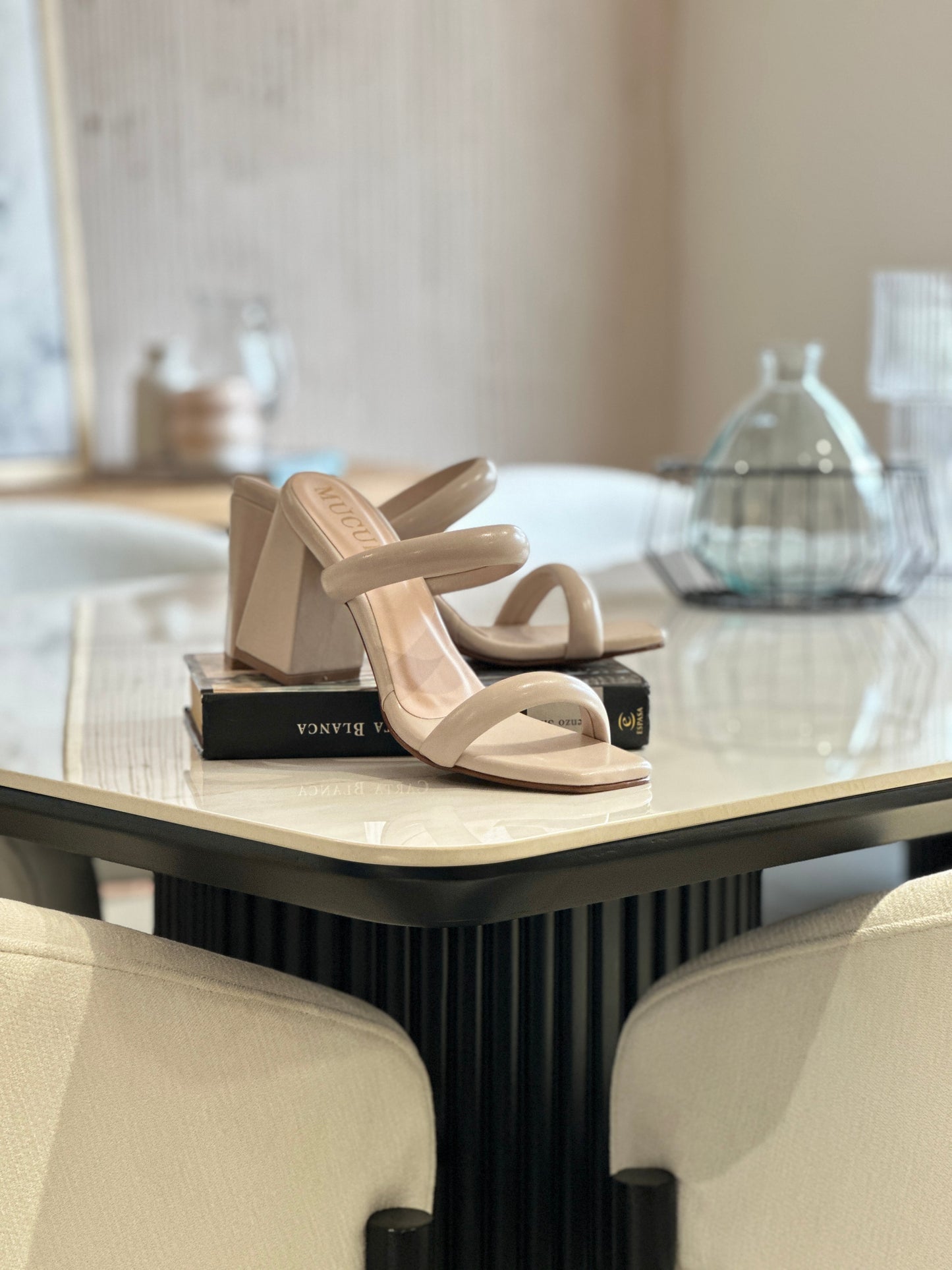 TACONES SANTORINI EN ARENA