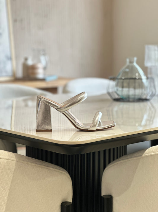 TACONES SANTORINI EN PLATA