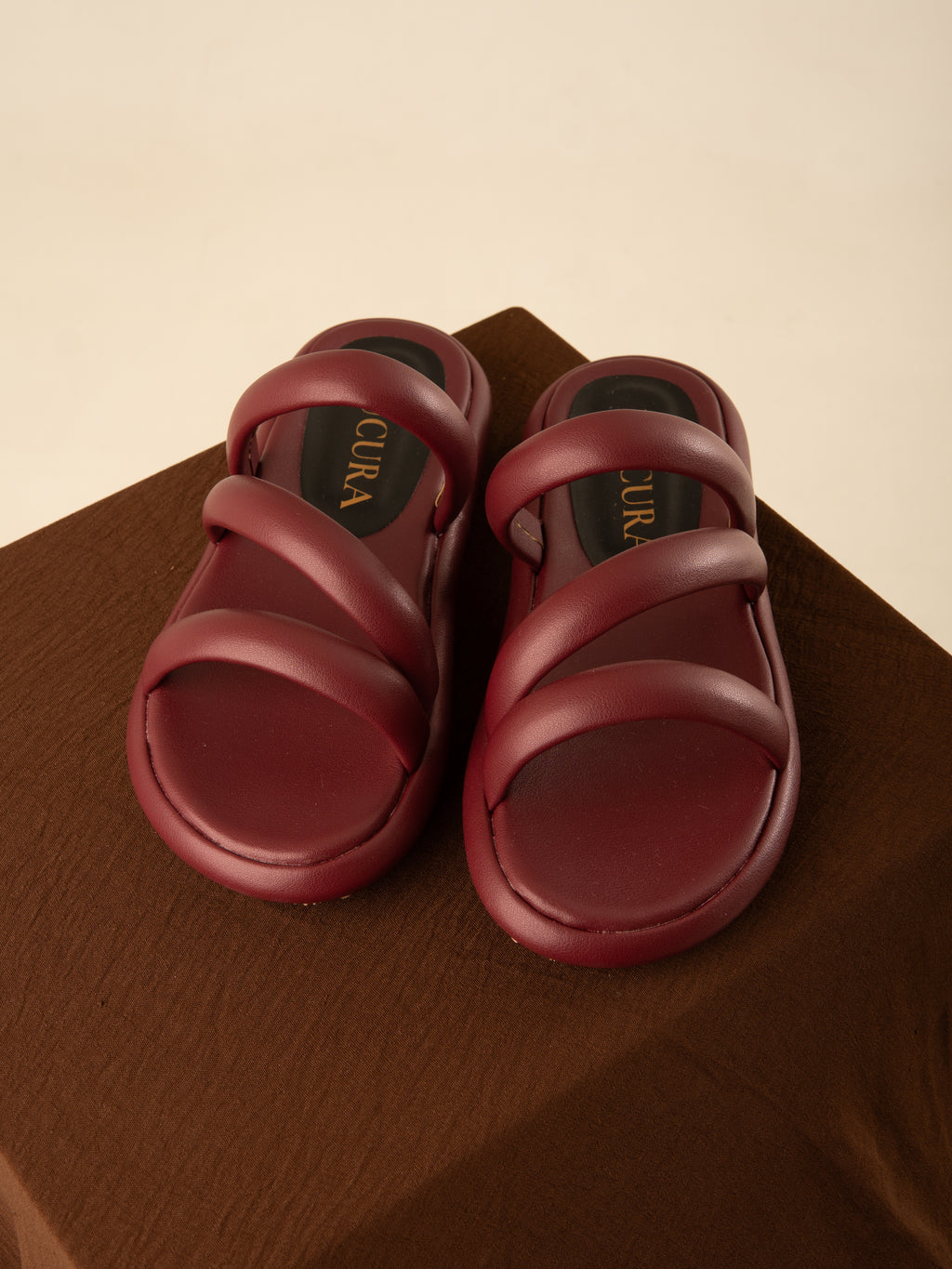 BOURBON EN BURGUNDY