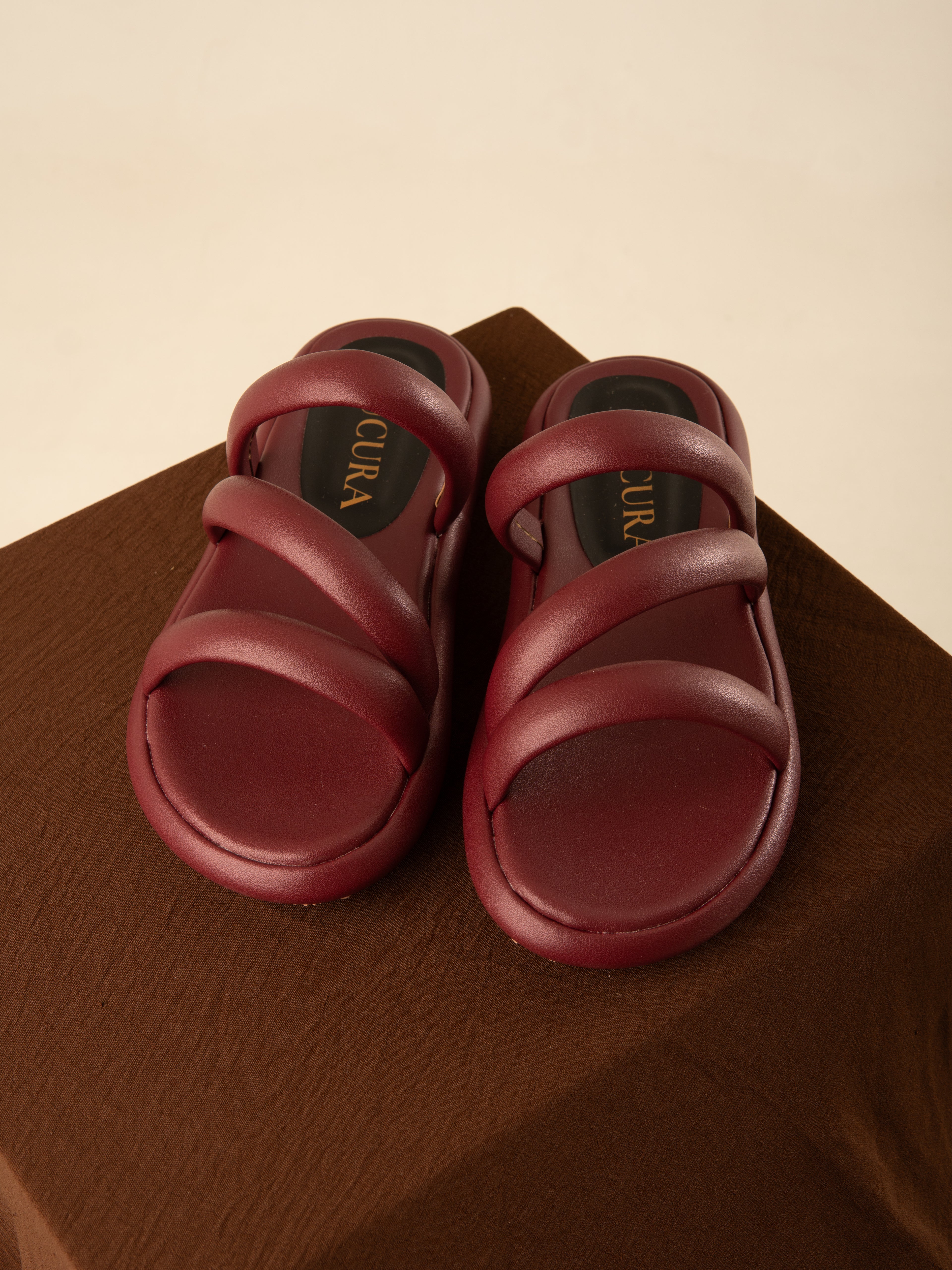 BOURBON EN BURGUNDY