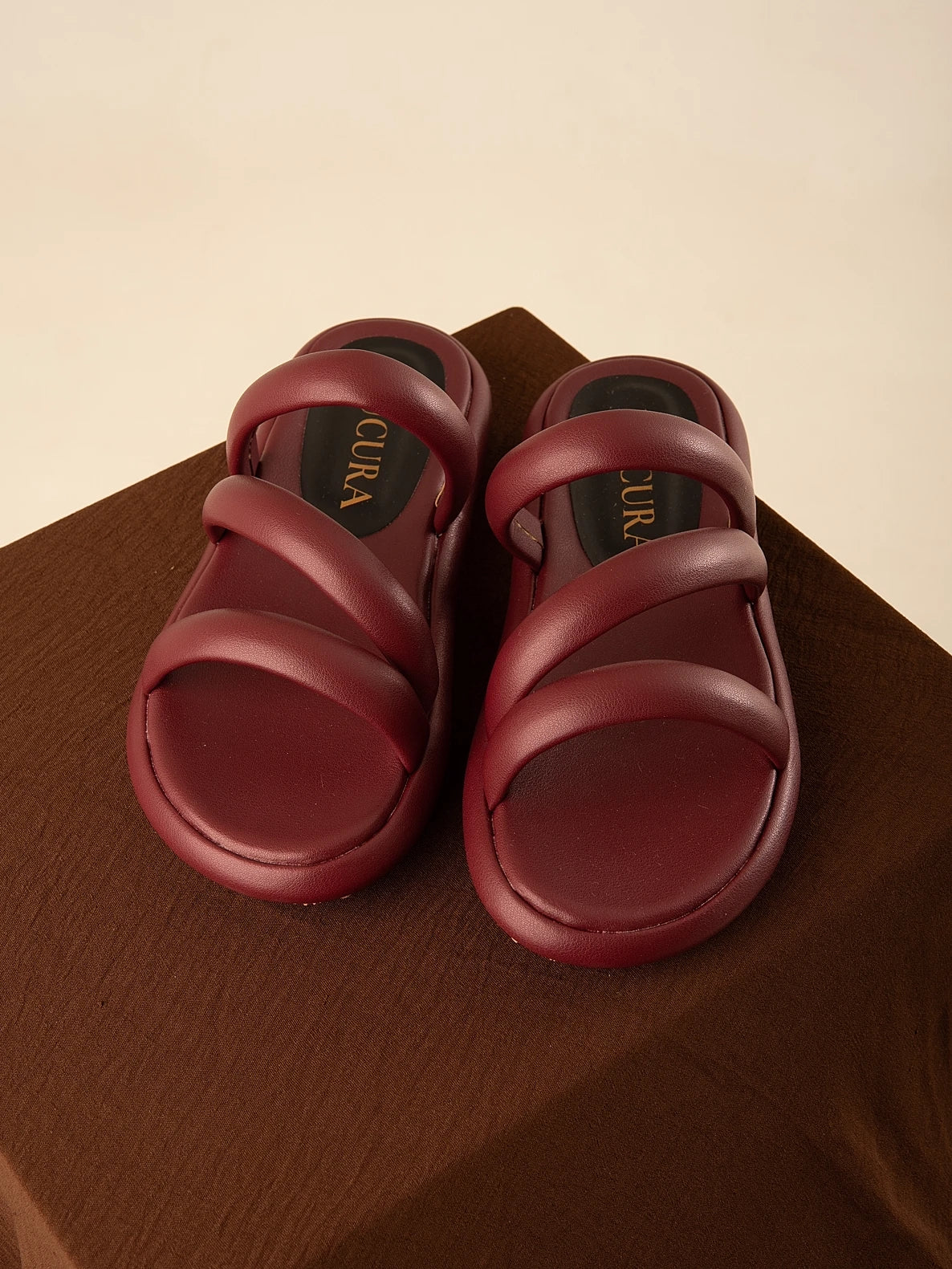 BOURBON EN BURGUNDY