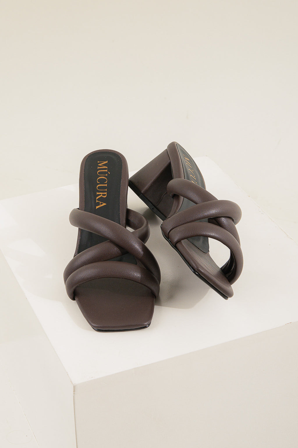 SENDA EN CHOCOLATE TACON
